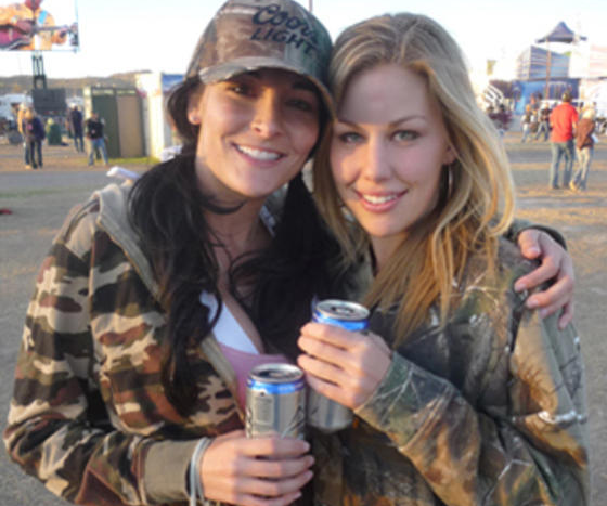 Country Thunder is a four-day celebration of pop-country music in Florence, Arizona. This year's festival, from April 12-15, 2012, will feature Dierks Bentley, Blake Shelton and Alan Jackson.