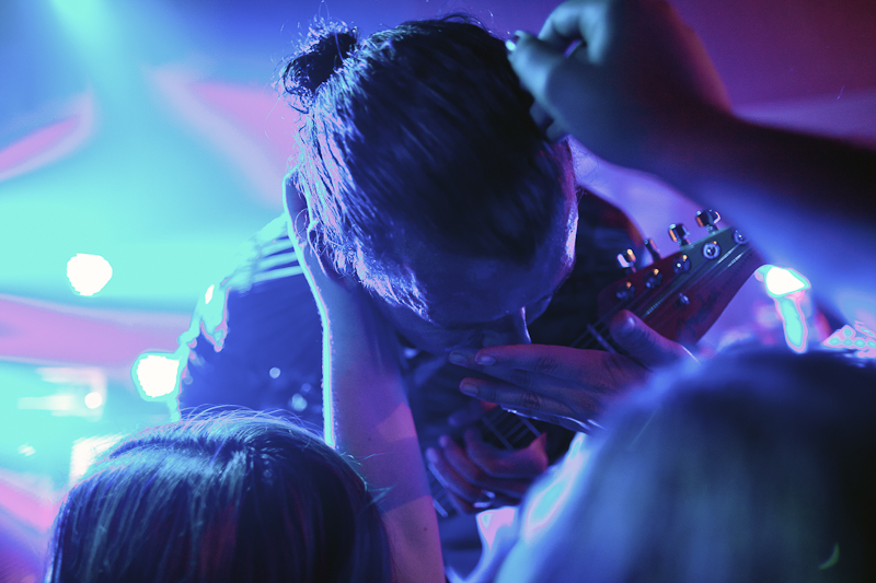 Gavin Rossdale strums it for the ladies atthe Bush concert at The Neptune