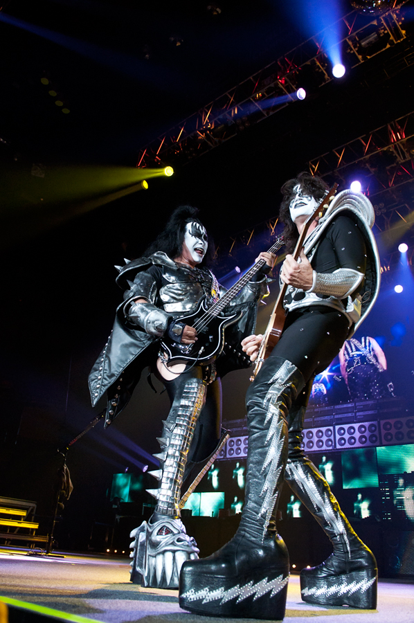 KISS played last night at Everett's Comcast Arena and we have to