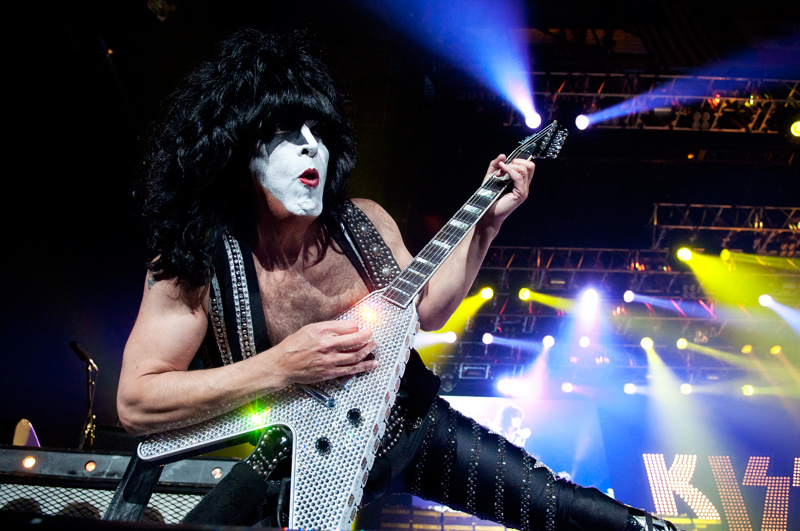 KISS played last night at Everett's Comcast Arena and we have to