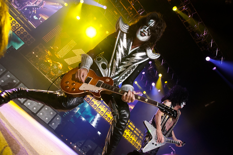 KISS played last night at Everett's Comcast Arena and we have to