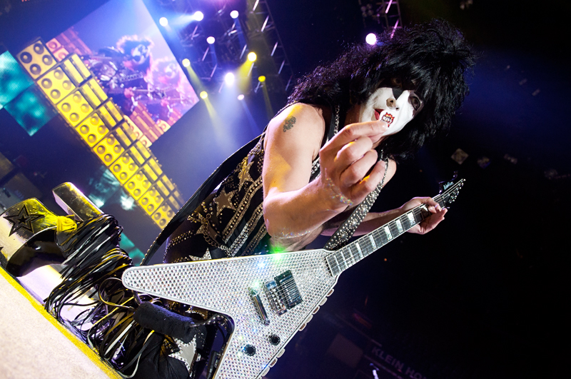 KISS played last night at Everett's Comcast Arena and we have to