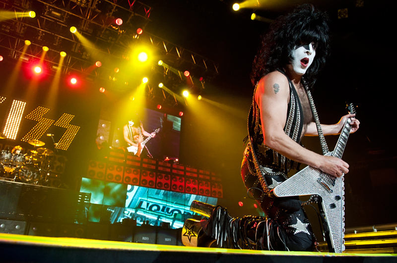 KISS played last night at Everett's Comcast Arena and we have to