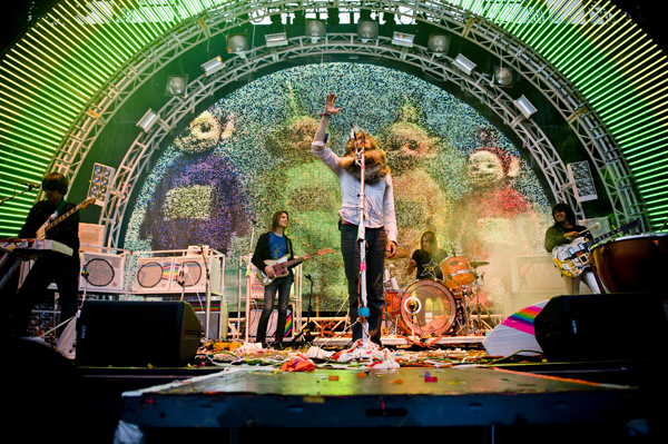 Pics of Basia Bulat, Flogging Molly, Moondoggies, Flaming Lips, Tokyo Police Club,