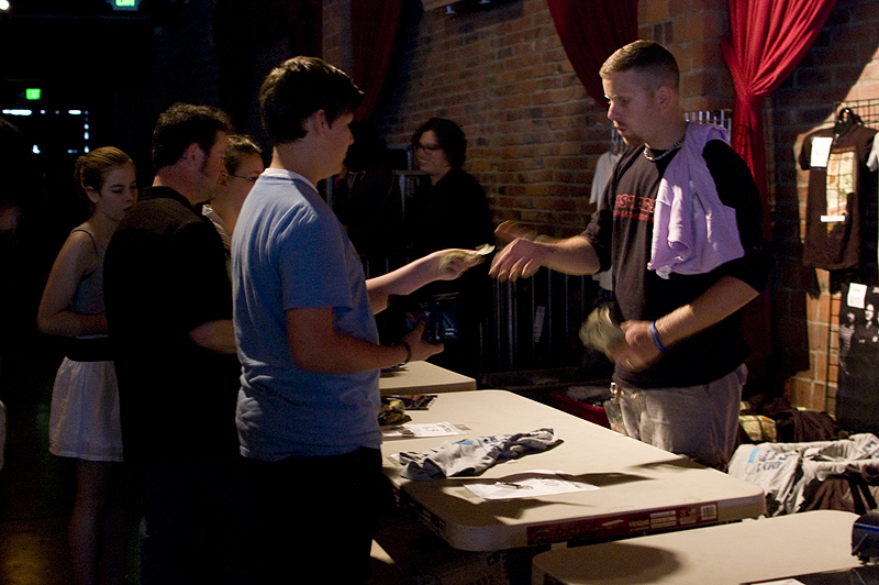 "True to fashion, Adkins and company remained relatively calm and collected during