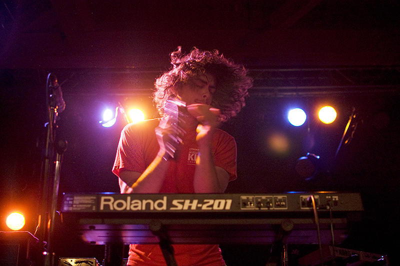 "True to fashion, Adkins and company remained relatively calm and collected during