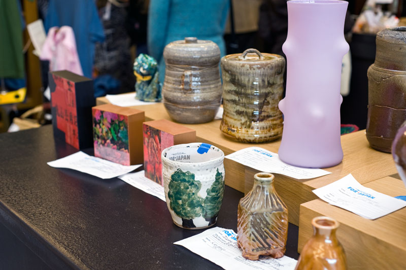 Artists and art lovers got together at Hijo this weekend to raise