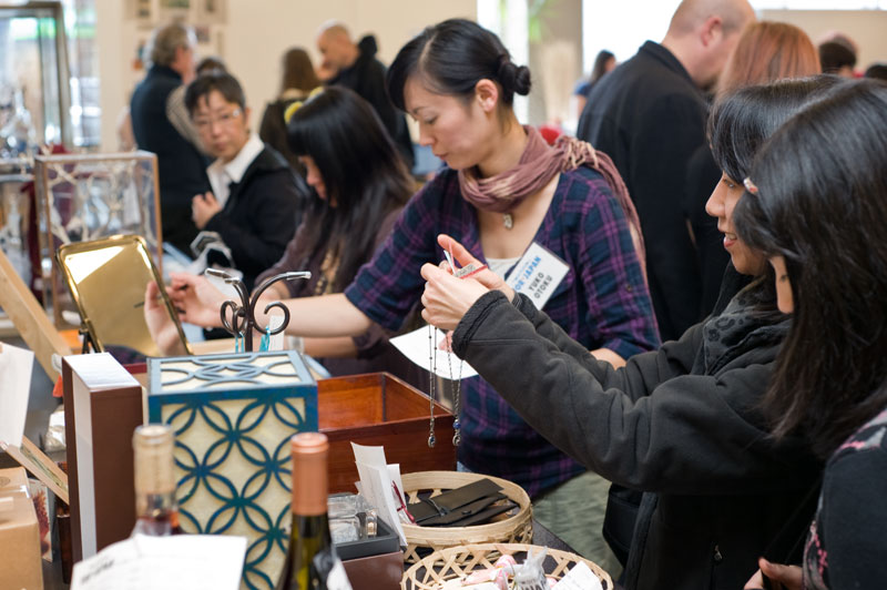 Artists and art lovers got together at Hijo this weekend to raise