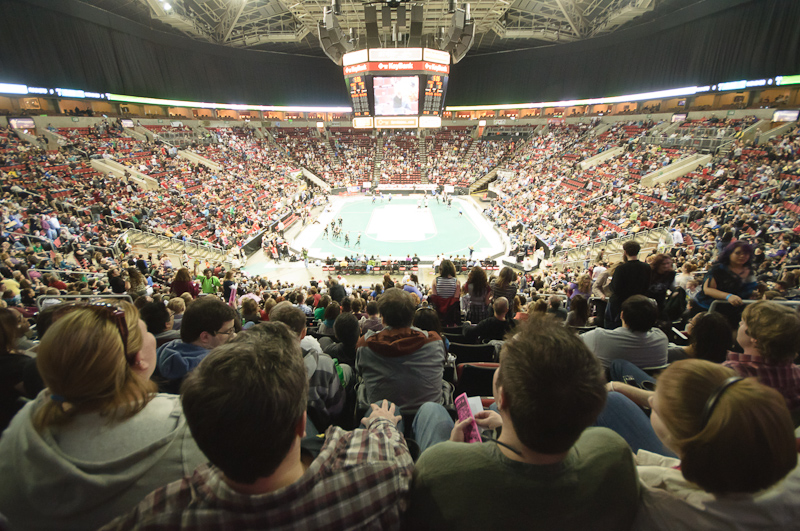 In the first bout for the 2011 home season standings, Grave Danger