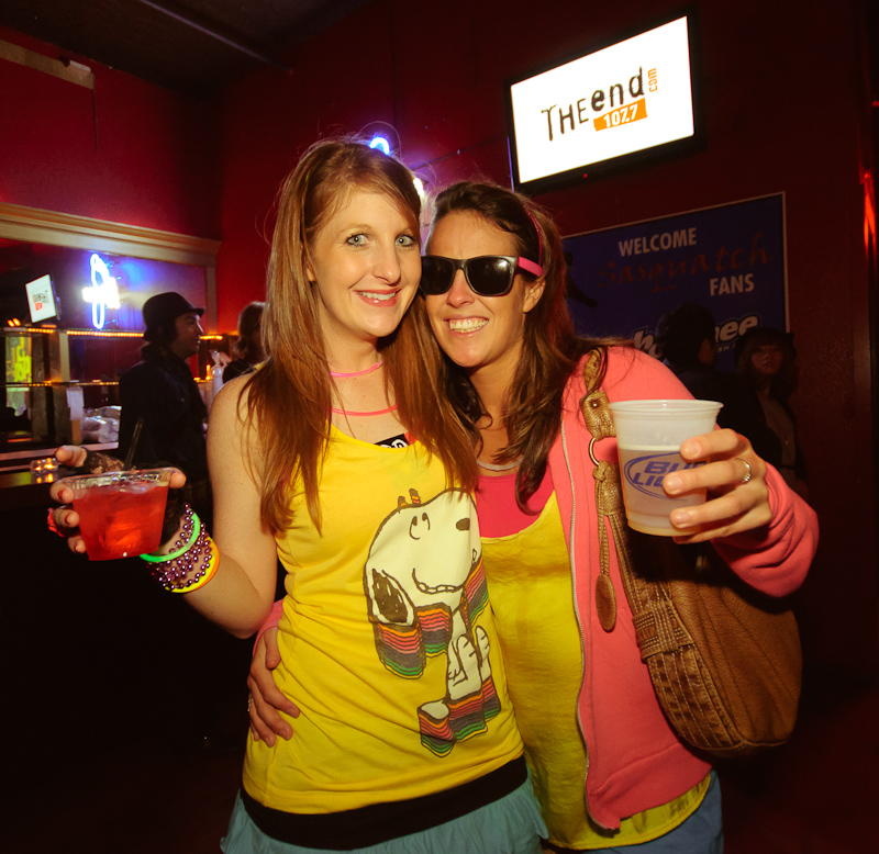 Wow - fashion from my 7th grade year really IS back in.