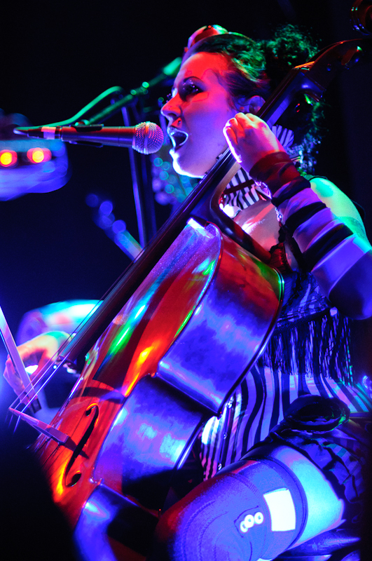 Devotees of the steampunk way o' life gathered together in SODO to