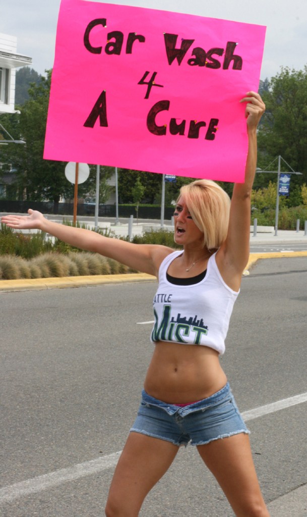 A few weeks back our lovely local Lingerie Football League team the