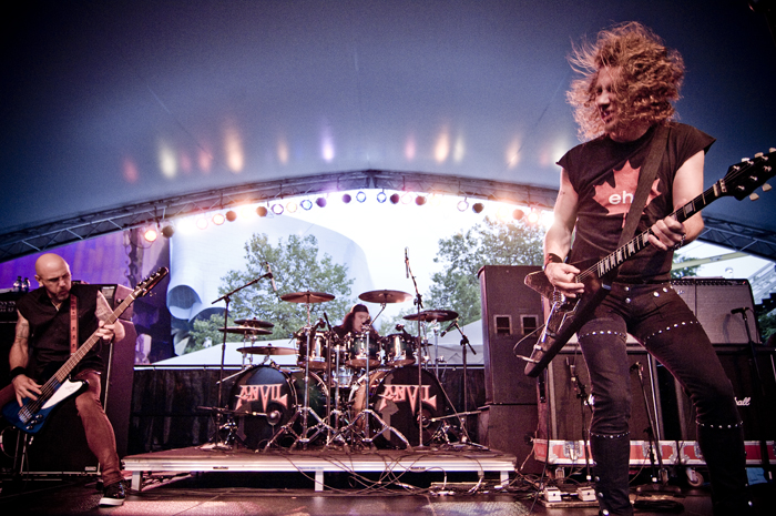 On Monday, Canadian metal band Anvil threw some hair around the stage
