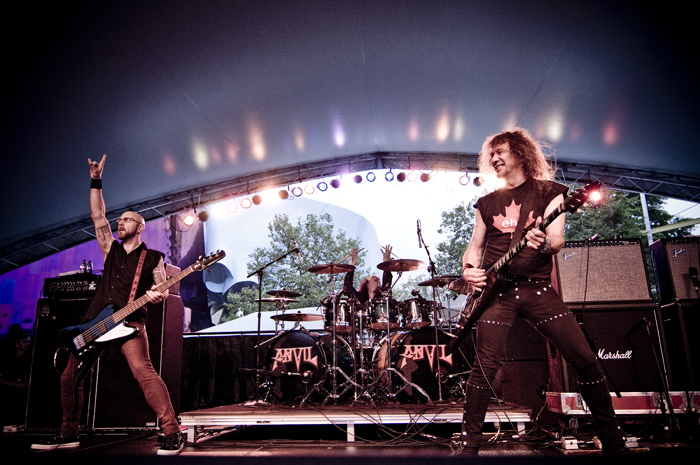 On Monday, Canadian metal band Anvil threw some hair around the stage