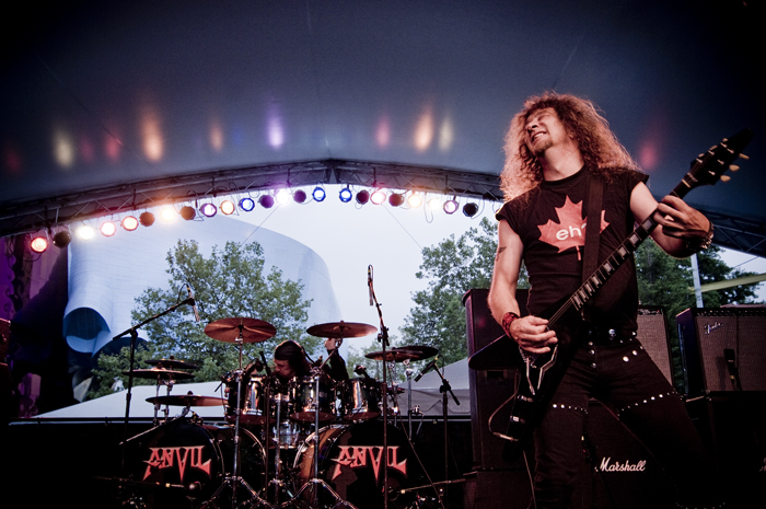 On Monday, Canadian metal band Anvil threw some hair around the stage