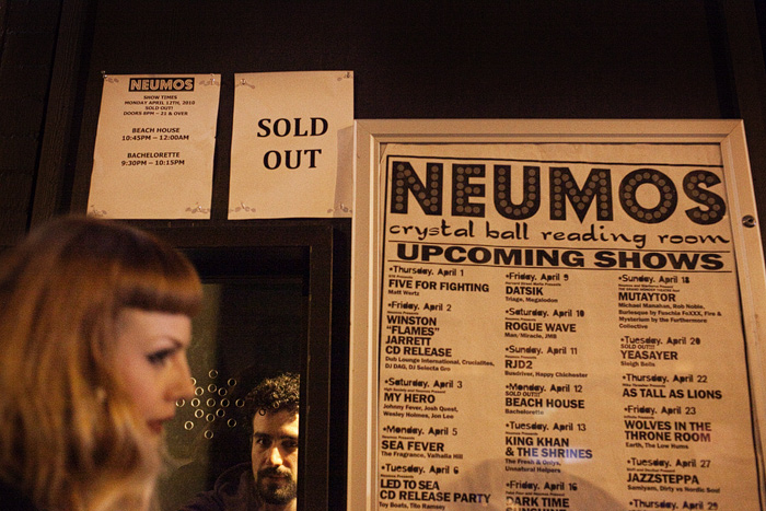 The scene at Neumos.