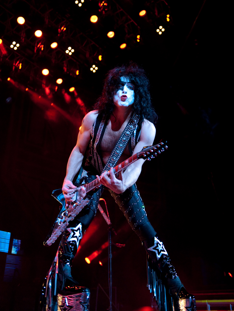 Flirtatious Shandley