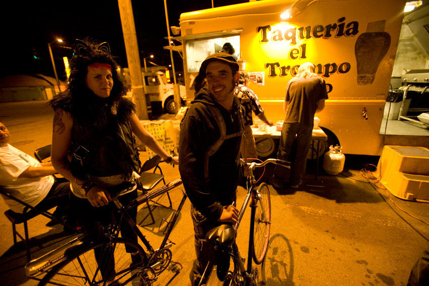 So we run into the two fixed gear cyclists April Holmquist and Harley Herseim at Taqueria El Trompo Loco (Taco Truck) on East Marginal Way. Small world when craving tacos.