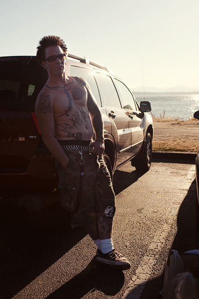 You might recognize Noel the Freak from the Pure Cirkus Roadshow or America's Got Talent.A  During the day he's a commercial painter, but at night he's known for lifting car batteries and concrete blocks with his eye sockets and smashing plates over his private parts with a hammer.