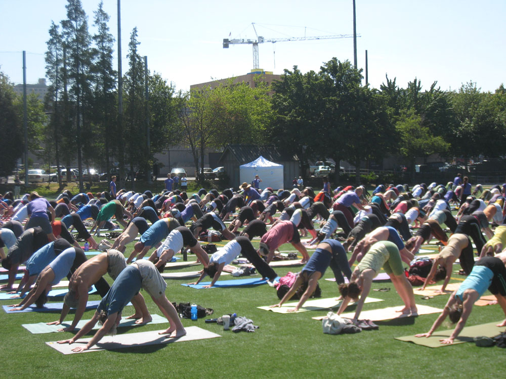 Saturday morning saw several hundred people fill Cal Anderson Park for Equalityoga,