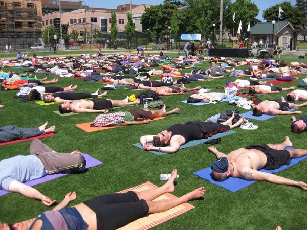 Saturday morning saw several hundred people fill Cal Anderson Park for Equalityoga,