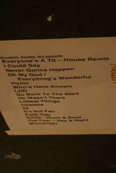 Allen is supporting her new record, It's Not Me, It's You.