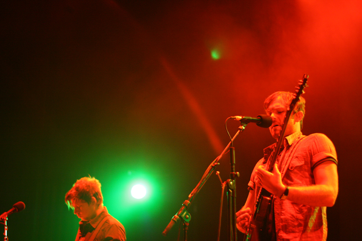 Pictures of Kings of Leon (and their fans), Monday, Oct. 20 at