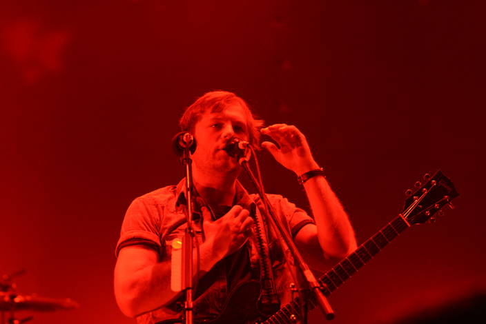 Pictures of Kings of Leon (and their fans), Monday, Oct. 20 at
