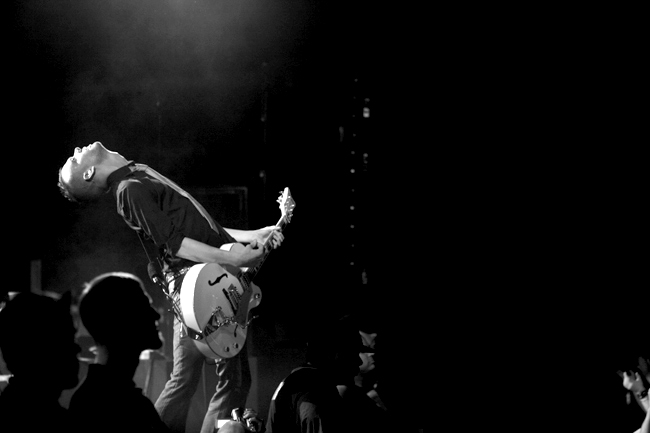 So stylish is Placebo, even their roadies and techs were attired in spendy black threads as they got the stage ready at the Fenix.