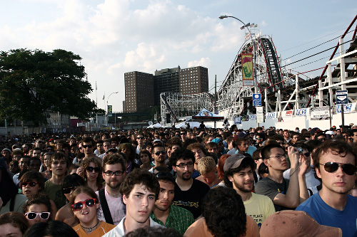 Siren Music Festival, July 19, Coney Island, NY: Thousands of NathanaE™s chili-cheese hot dogs, the largest ferris wheel in the world, 13 bands, two beach-side stages, and one roller coaster. Need we say more?
