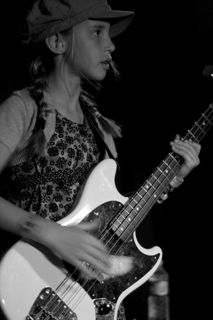 Opened for The Pipettes Thursday June 14.Published on September 10, 2007