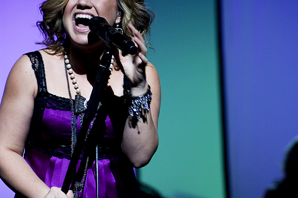 Kelly Clarkson played The Paramount on Monday, Nov. 12.Published on November 13,