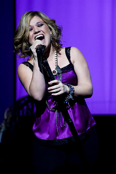 Kelly Clarkson played The Paramount on Monday, Nov. 12.Published on November 13,