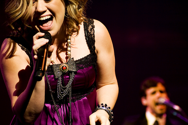 Kelly Clarkson played The Paramount on Monday, Nov. 12.Published on November 13,
