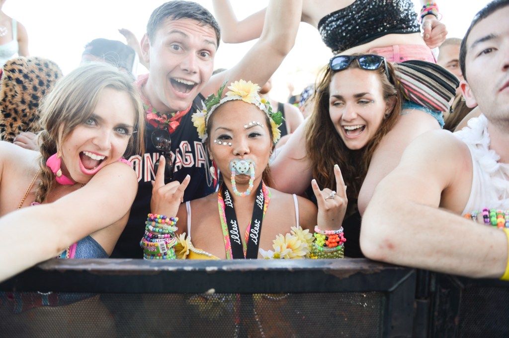 Photographer Chona Kasinger humped it over to the Gorge this weekend to