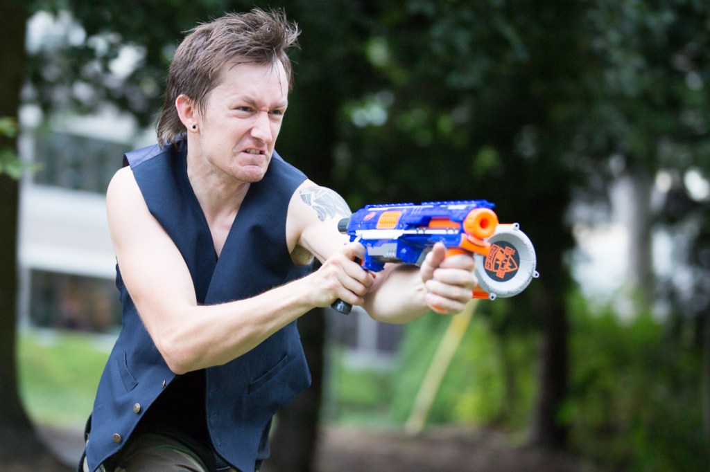 Going for glory, a combatant charges the opposing team.