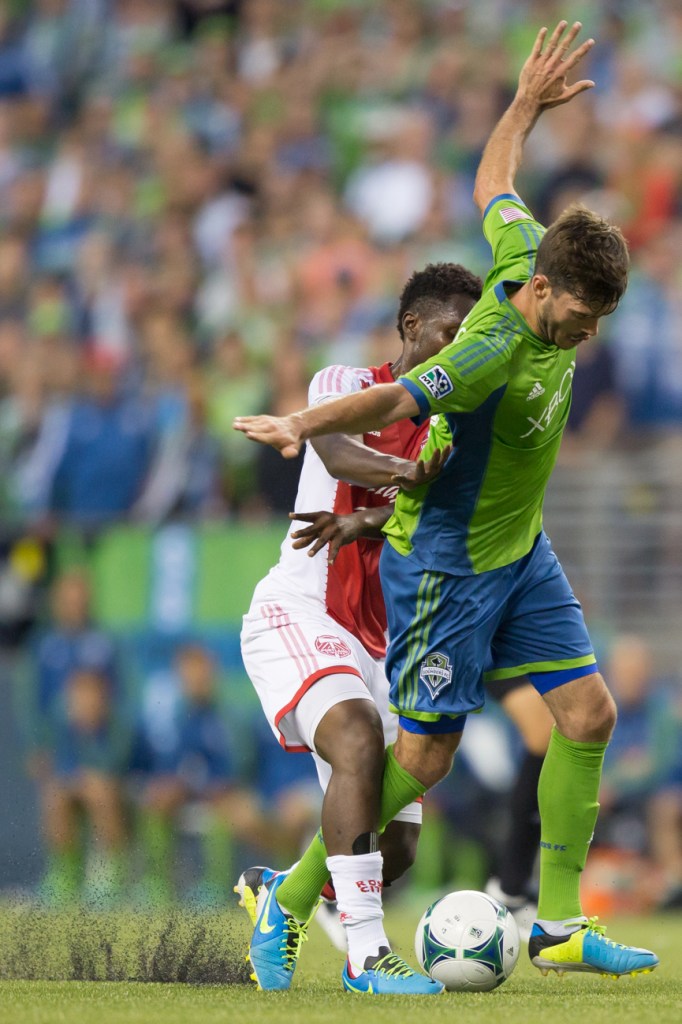 The Sounders packed CenturyLink with 67,000 scarf-clad fans Sunday, as Seattle welcomed