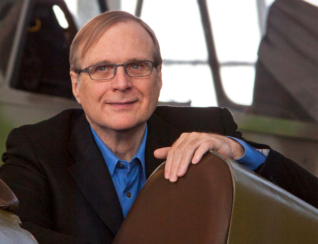 Victims of cyber fraud Paul Allen and Felix Hernandez with wife. Right:Maria Jaqueline Peguero