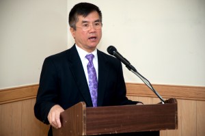 Did a desolation of smog follow Locke’s farewell?