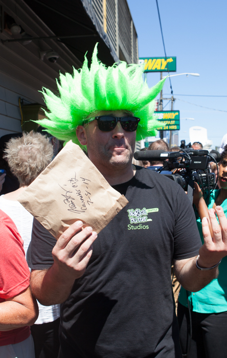 The shop sold customers two-gram packages at $20 per gram. photo by Anna Erickson