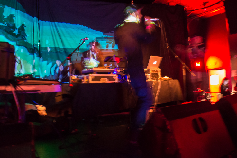 The Flavr Blue DJ set was a lot of fun, even if the crowd was a bit meager.