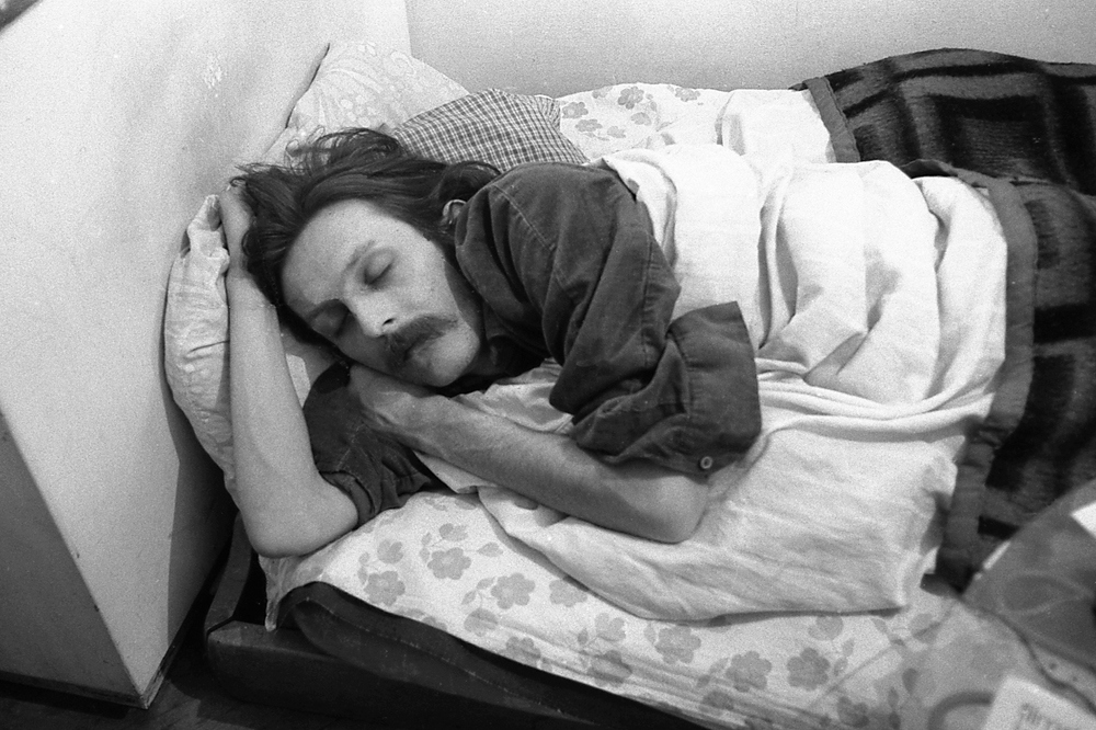 Part of Croatian artist Mladen Stilinovic’s 1978 photo series The Artist at Work.