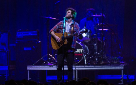 Australian songwriter Vance Joy.