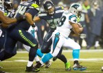 Panthers running backJonathan Stewart picks up 5 yards on the ground in the first quarter.