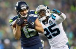 Seahawks' receiver Jermaine Kearse secures possession of his 63-yard touchdown pass in the second quarter.