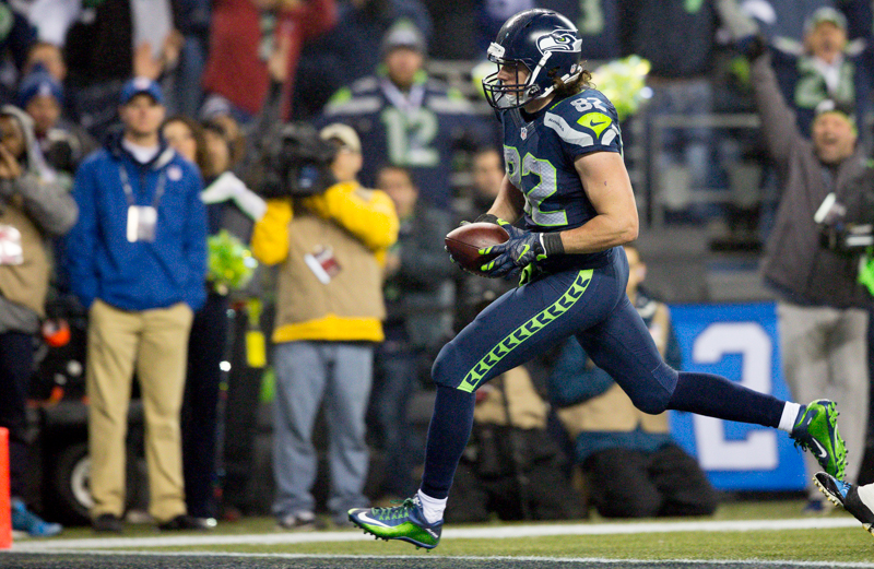 Seattle tight end Luke Willson reaches the endzone on a 25-yard touchdown pass in the fourth quarter.