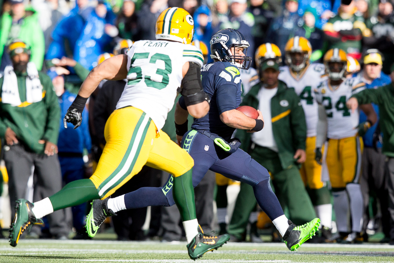 Russell Wilson scrambles for a gain in the second quarter.