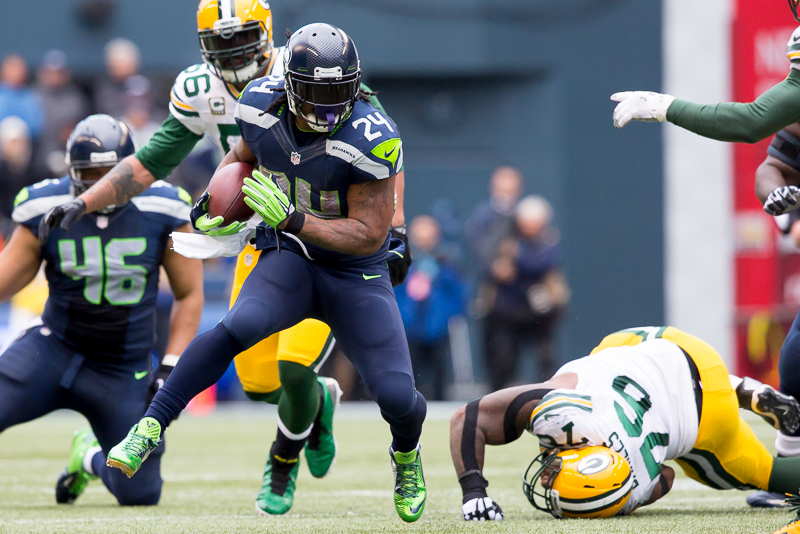 Marshawn Lynch busts a move for a gain in the third quarter.