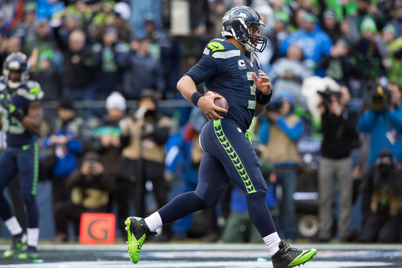 Russell Wilson completes a one-yard touchdown run in the fourth quarter to narrow the gap to five.