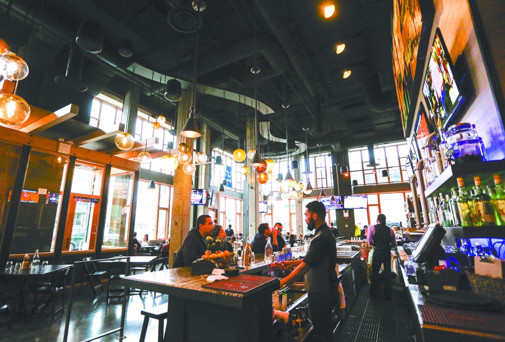 Asian BA BAR  Brother/sister powerhouse Eric and Sophie Banh bring dishes